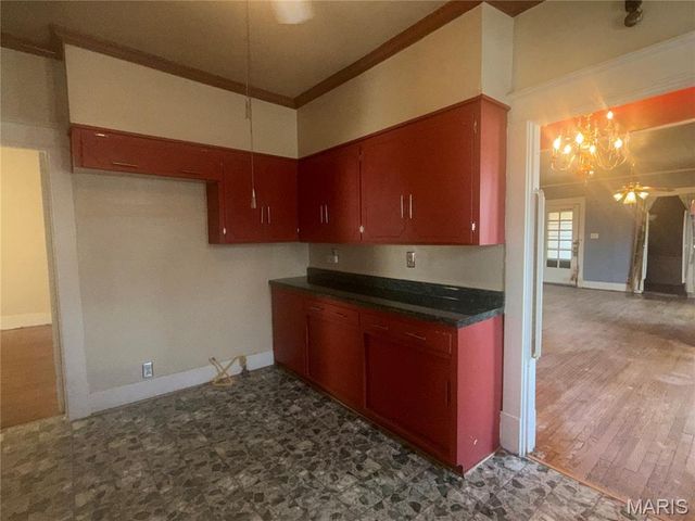 410 E 8th Street, Caruthersville, MO 63830