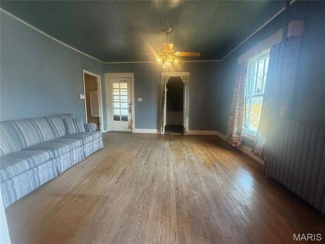 410 E 8th Street, Caruthersville, MO 63830