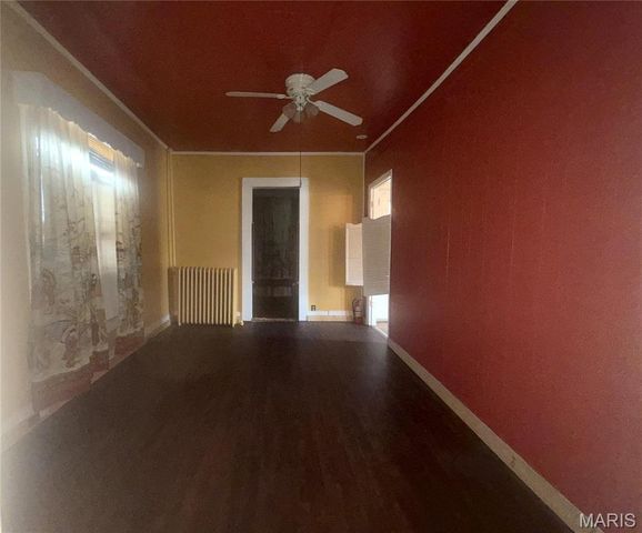 410 E 8th Street, Caruthersville, MO 63830