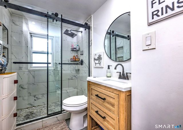 77 Raymond Street, Waterbury, CT 06706