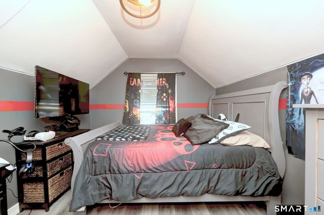 77 Raymond Street, Waterbury, CT 06706