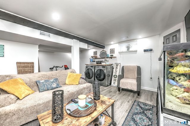 77 Raymond Street, Waterbury, CT 06706