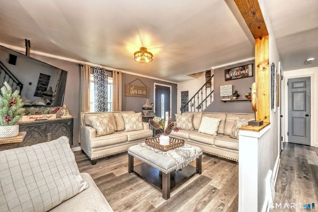 77 Raymond Street, Waterbury, CT 06706