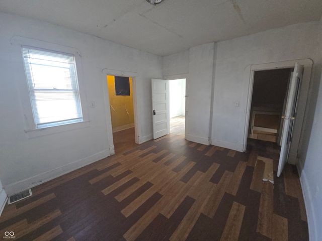 1808 E Washington Street, Indianapolis, IN 46201