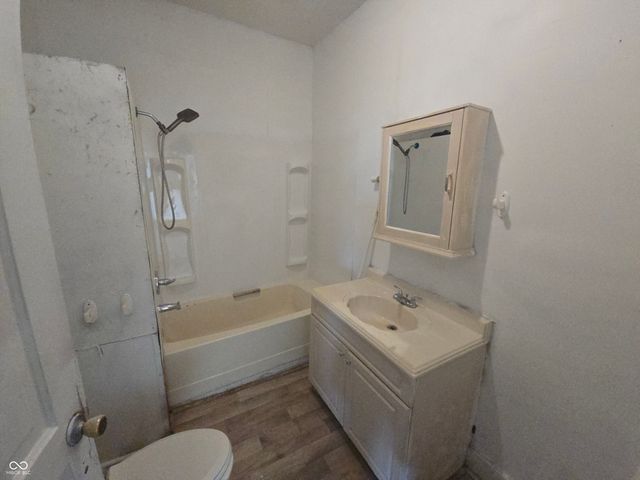 1808 E Washington Street, Indianapolis, IN 46201