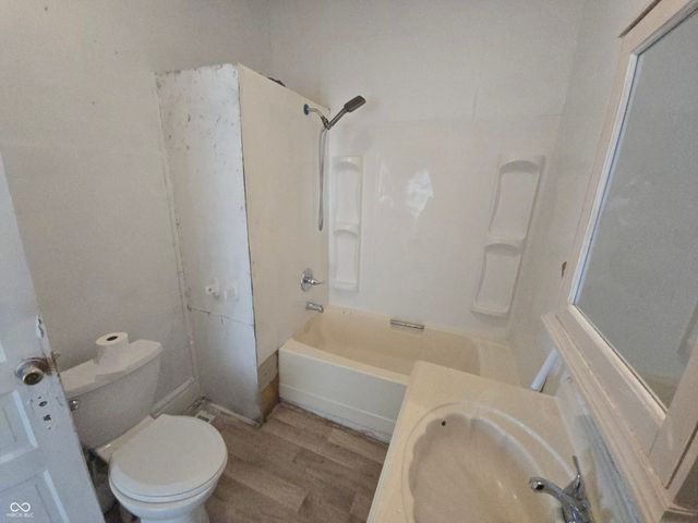 1808 E Washington Street, Indianapolis, IN 46201