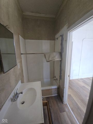 1808 E Washington Street, Indianapolis, IN 46201