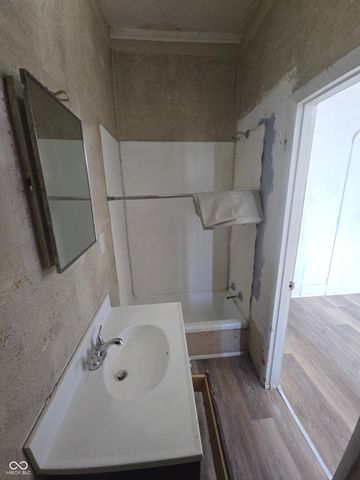 1808 E Washington Street, Indianapolis, IN 46201