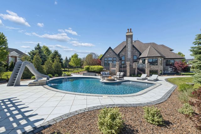 12526 Surrey Court, Mokena, IL 60448