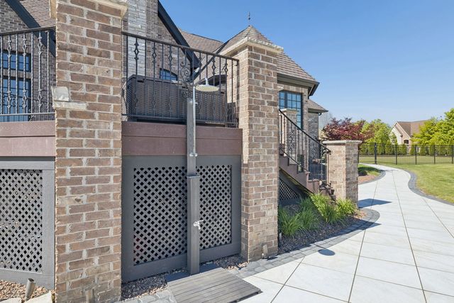 12526 Surrey Court, Mokena, IL 60448