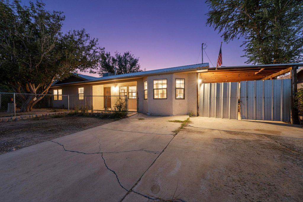 1212 DIDIER Avenue, Belen, NM 87002