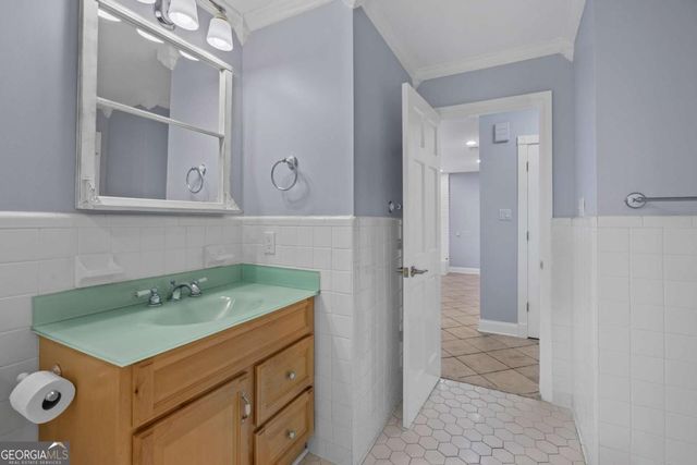 1804 E Henry Street, Savannah, GA 31404