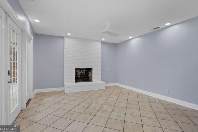 1804 E Henry Street, Savannah, GA 31404