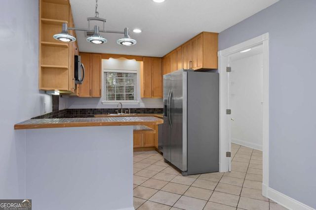 1804 E Henry Street, Savannah, GA 31404