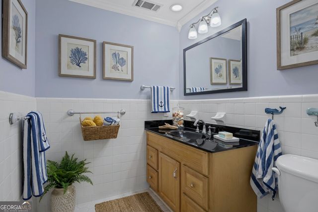 1804 E Henry Street, Savannah, GA 31404