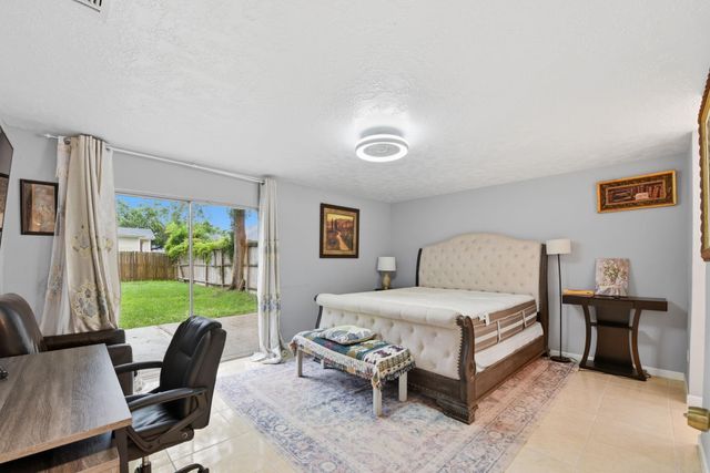 16235 Olive Glen Drive, Houston, TX 77082