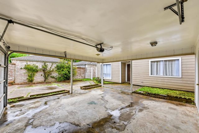 16235 Olive Glen Drive, Houston, TX 77082