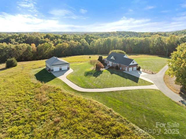 1462 Overby Road, Walnut Cove, NC 27052