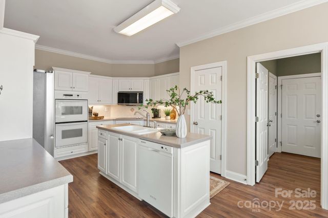 1462 Overby Road, Walnut Cove, NC 27052