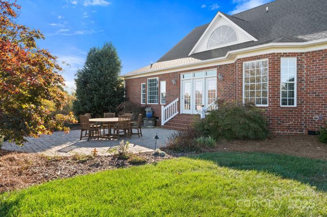 1462 Overby Road, Walnut Cove, NC 27052