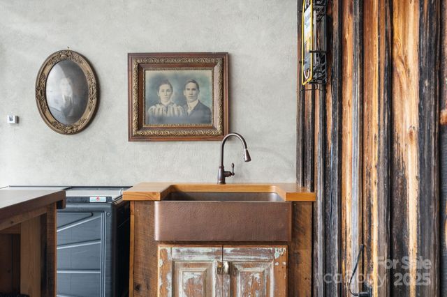 1462 Overby Road, Walnut Cove, NC 27052