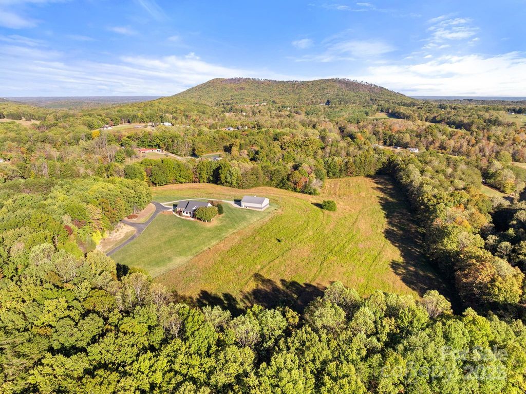 1462 Overby Road, Walnut Cove, NC 27052