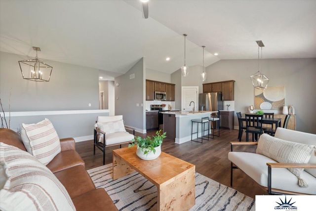 2907 Lakeside Drive, Plattsmouth, NE 68048