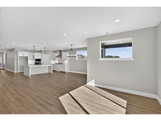 12130 Sw Turnagain Dr, Tigard, OR 97224