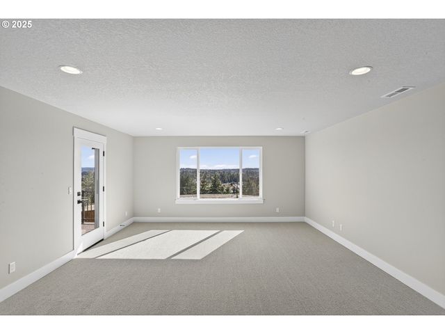 12130 Sw Turnagain Dr, Tigard, OR 97224