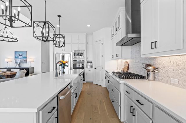 668 Two Creeks LN, Austin, TX 78737