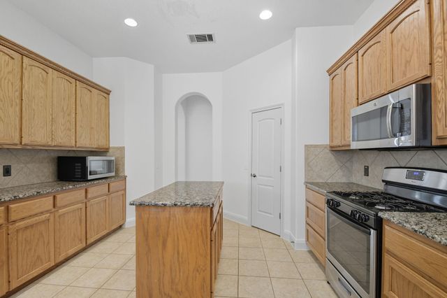 117 Hornsby TRL, Bastrop, TX 78602