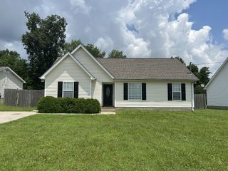 505 Country Village Dr, Smyrna, TN 37167