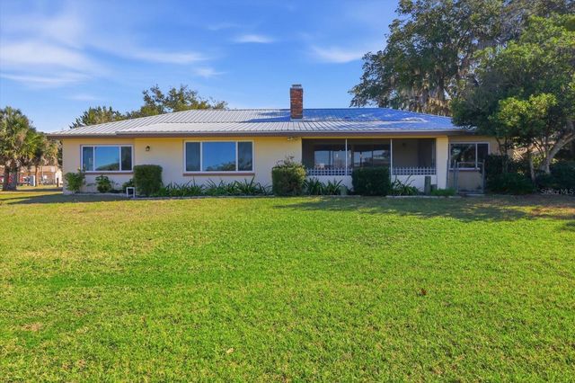 870 N COUNTRY CLUB DRIVE, Crystal River, FL 34429