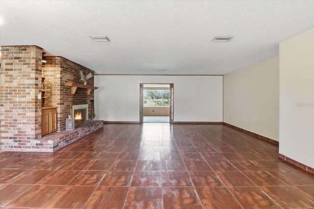 870 N COUNTRY CLUB DRIVE, Crystal River, FL 34429