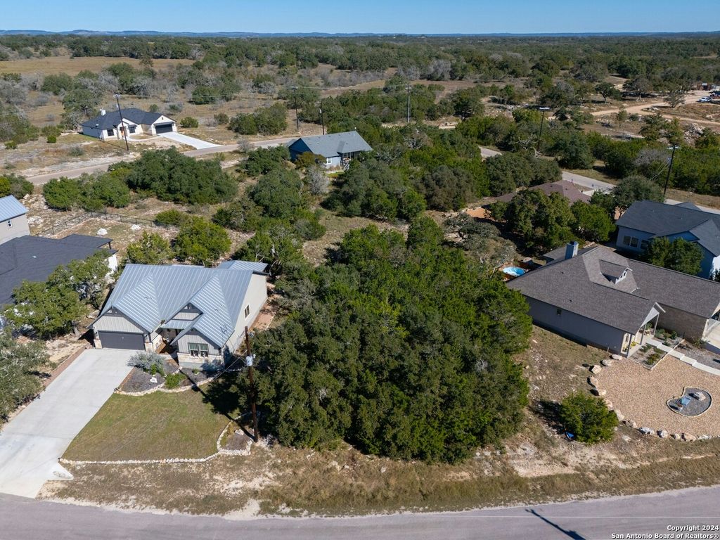 107 C Chisholm, Blanco, TX 78606