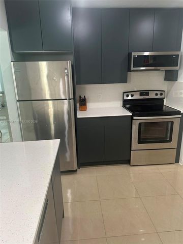 2024 NE 26th Street 1, Wilton Manors, FL 33305