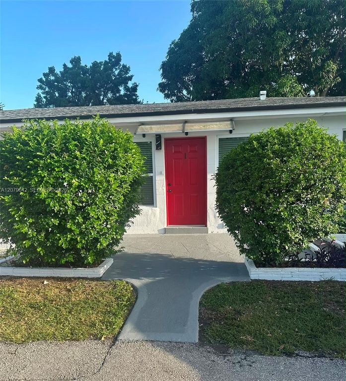 2024 NE 26th Street 1, Wilton Manors, FL 33305
