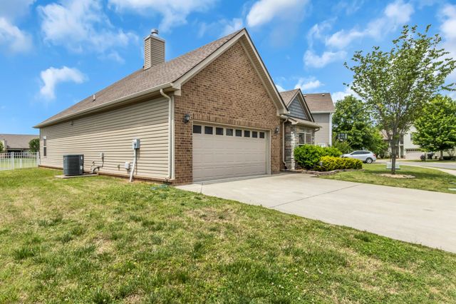 3139 Mapleside Ln, Murfreesboro, TN 37128