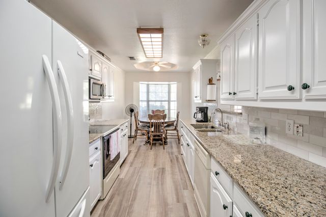 21921 Quail Run Road, Sanger, TX 76266