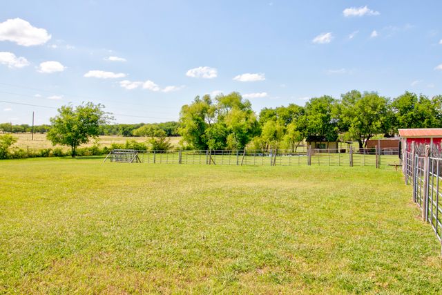 21921 Quail Run Road, Sanger, TX 76266