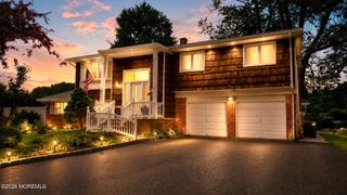 37 Valley Vale Drive, Old Bridge, NJ 08857