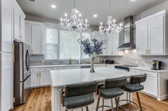 1309 E Peach Street, Fort Worth, TX 76102