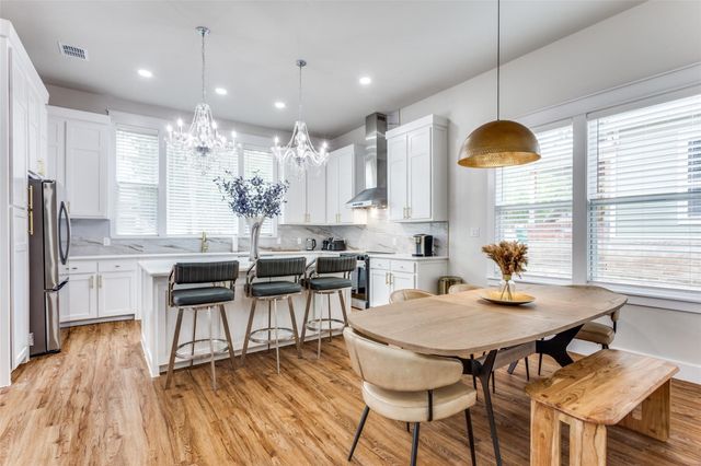 1309 E Peach Street, Fort Worth, TX 76102