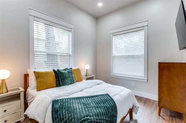 1309 E Peach Street, Fort Worth, TX 76102