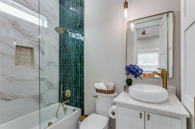 1309 E Peach Street, Fort Worth, TX 76102