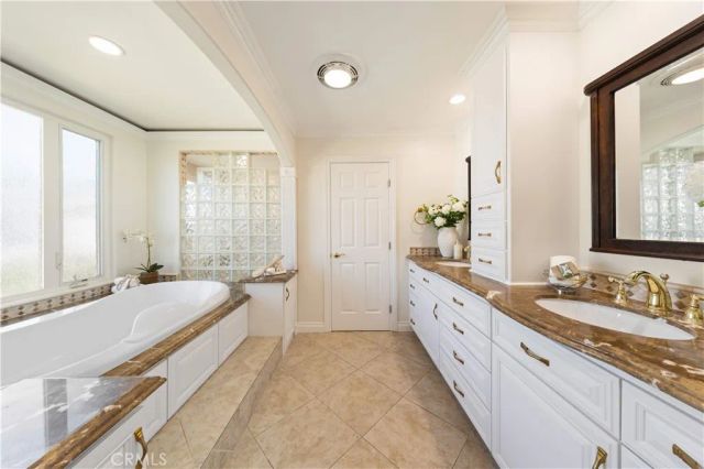 9 Chattanooga, Irvine, CA 92620
