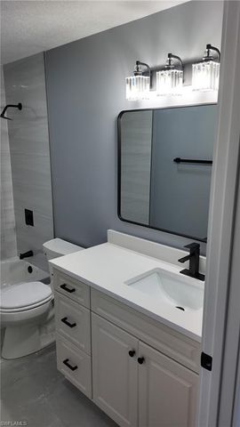 2430 Dixie AVE, Punta Gorda, FL 33950