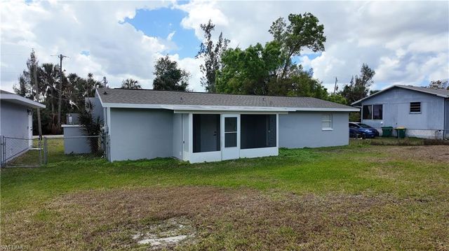 2430 Dixie AVE, Punta Gorda, FL 33950