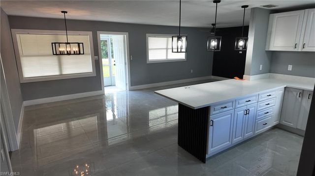 2430 Dixie AVE, Punta Gorda, FL 33950