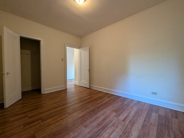 2536 N Sawyer Avenue 302, Chicago, IL 60647